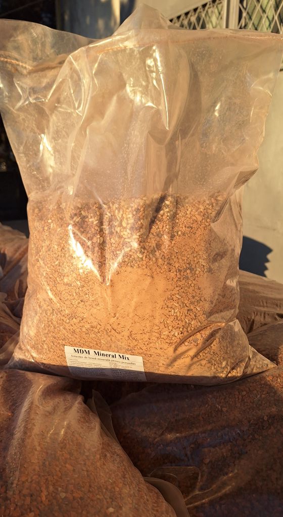 MDM Mineral Mix 10 kg - Pentru porumbei